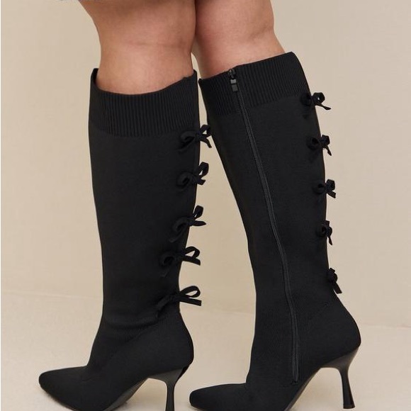 Torrid Bow Back Stiletto Knee Boot (WW - size 9,5 EXTRA WIDE WIDTH) - NWOB - Picture 2 of 10